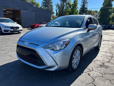 Used 2018 Toyota Yaris iA FWD image 8