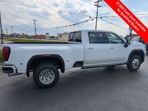 New 2026 GMC Sierra 3500 Denali w/ Denali Reserve Package image 32