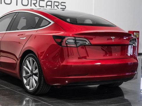 Used 2018 Tesla Model 3 Long Range image 14