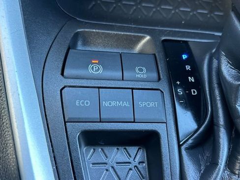 Certified 2023 Toyota RAV4 XLE image 38