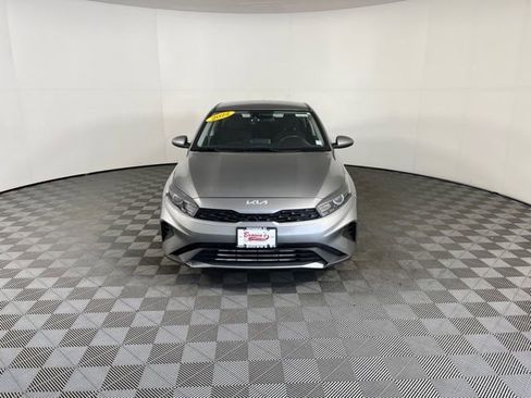 Used 2022 Kia Forte LXS image 2