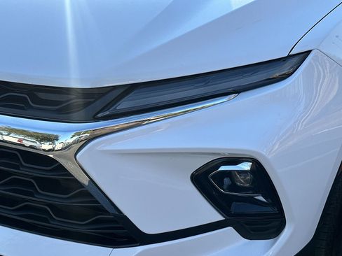 Used 2024 Chevrolet Blazer LT image 11