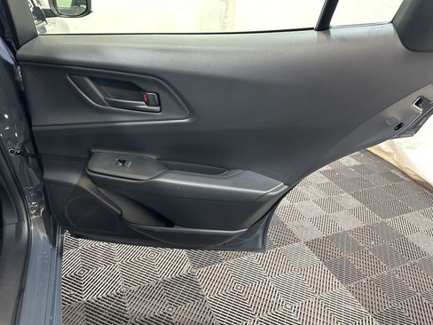 Used 2025 Toyota Prius Plug-In Hybrid image 14