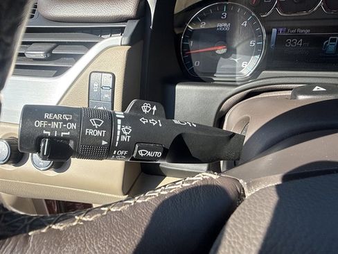 Used 2020 GMC Yukon SLT w/ Open Road Package image 17