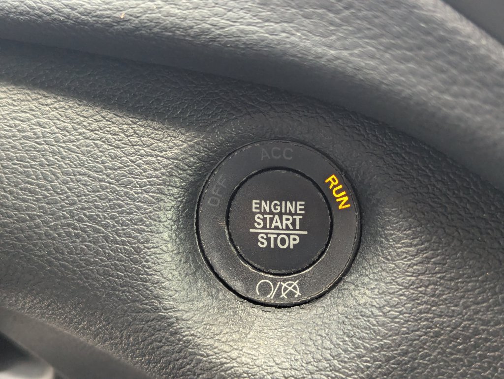 Used 2021 Jeep Cherokee Limited AWD/4WD image 16