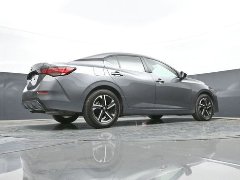 Used 2025 Nissan Sentra SV FWD image 36