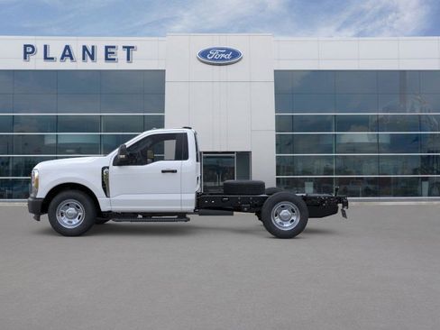 New 2026 Ford F350 XL image 3