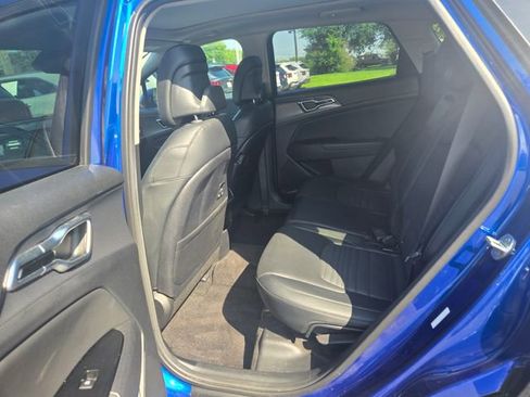Used 2023 Kia Sportage SX FWD image 19