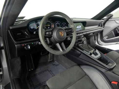 Certified 2022 Porsche 911 GT3 RWD image 9