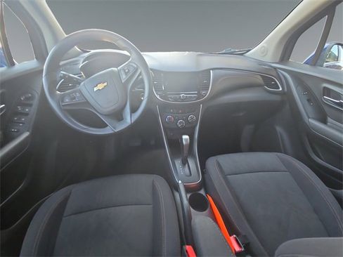 Used 2017 Chevrolet Trax LT image 14