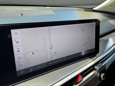 Used 2024 Kia Sorento S w/ Panoramic Sunroof Package FWD image 16