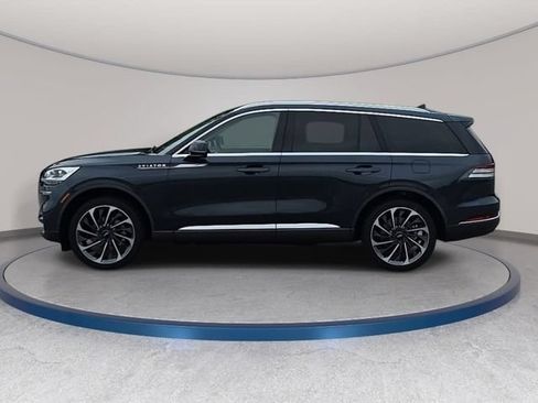 Used 2023 Lincoln Aviator Reserve w/ Equipment Group 201A AWD/4WD image 8