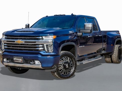 Used 2022 Chevrolet Silverado 3500 High Country w/ Safety Package II image 5