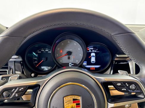 Used 2021 Porsche Macan S image 15