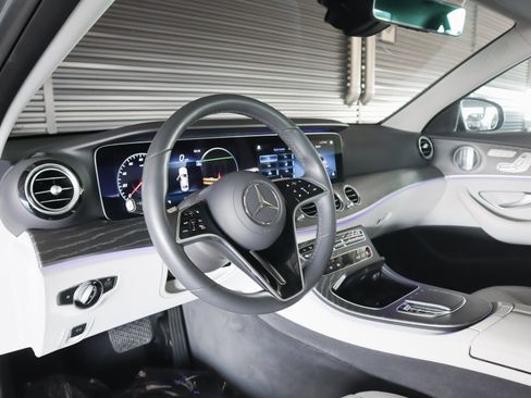 Used 2021 Mercedes-Benz E 350 4MATIC Sedan image 16