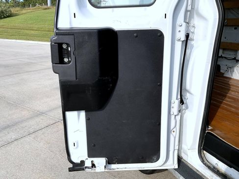 Used 2018 Ford Transit 250 130 Low Roof w/ Exterior Upgrade Package RWD image 19