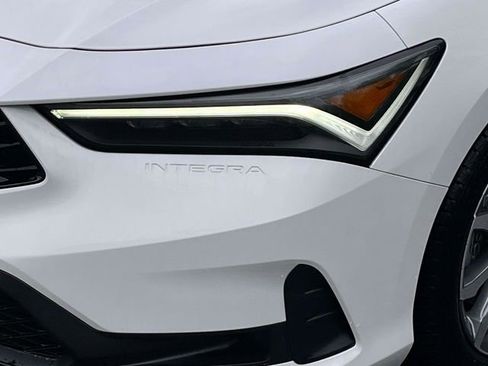 Used 2025 Acura Integra image 11