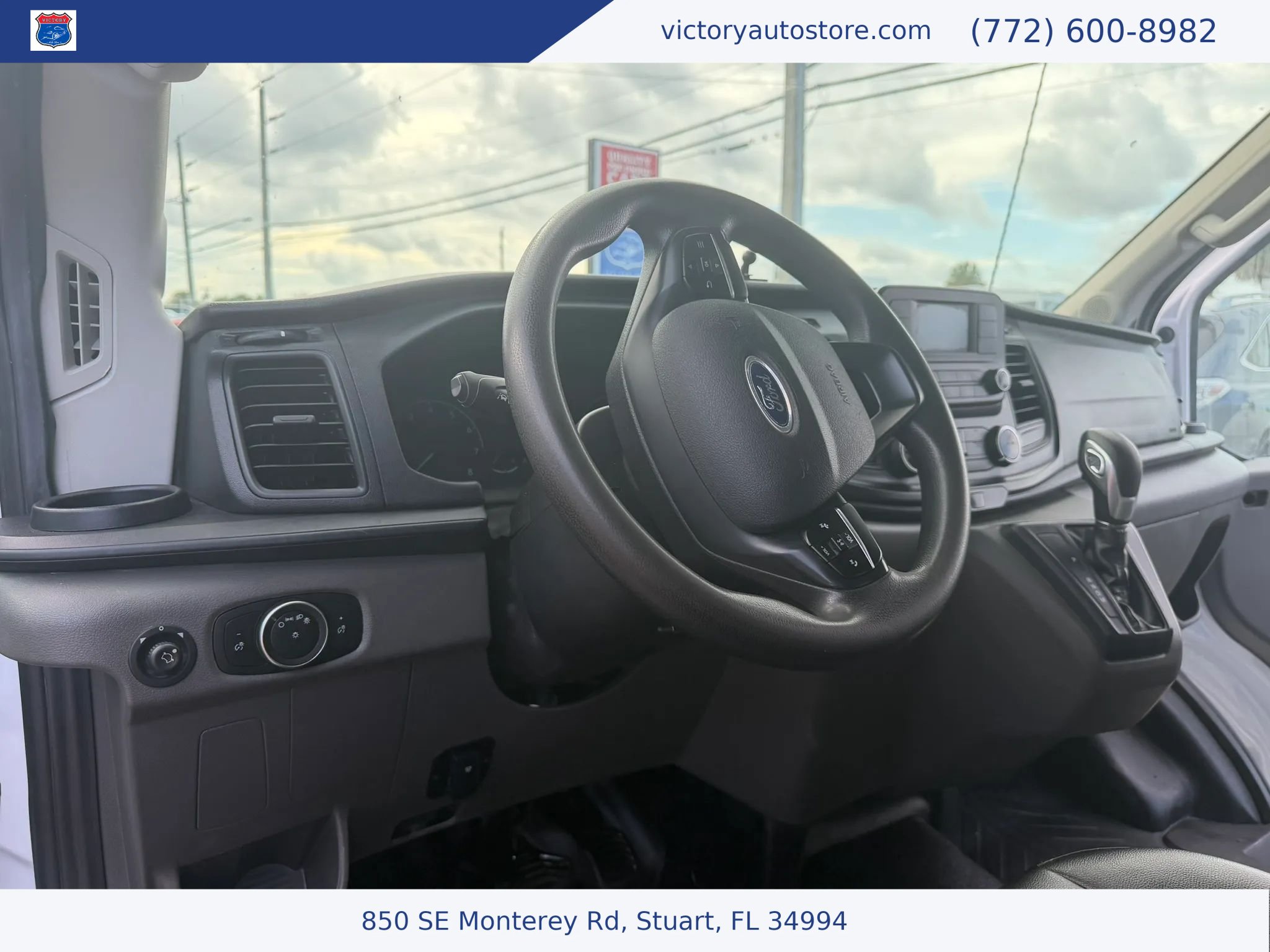 Used 2022 Ford Transit 350 DRW RWD image 28
