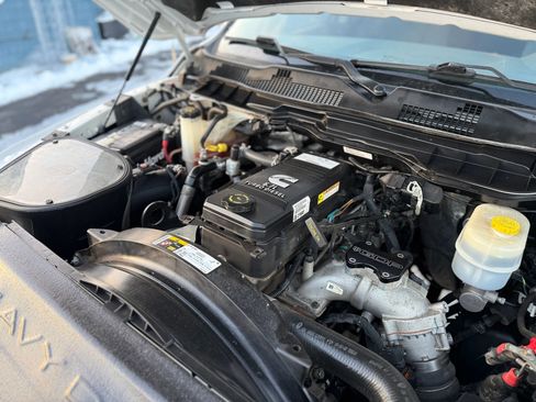 Used 2018 RAM 2500 SLT image 19