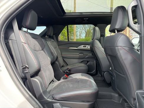 New 2026 Ford Explorer ST w/ Sun And Sound Package AWD/4WD image 13