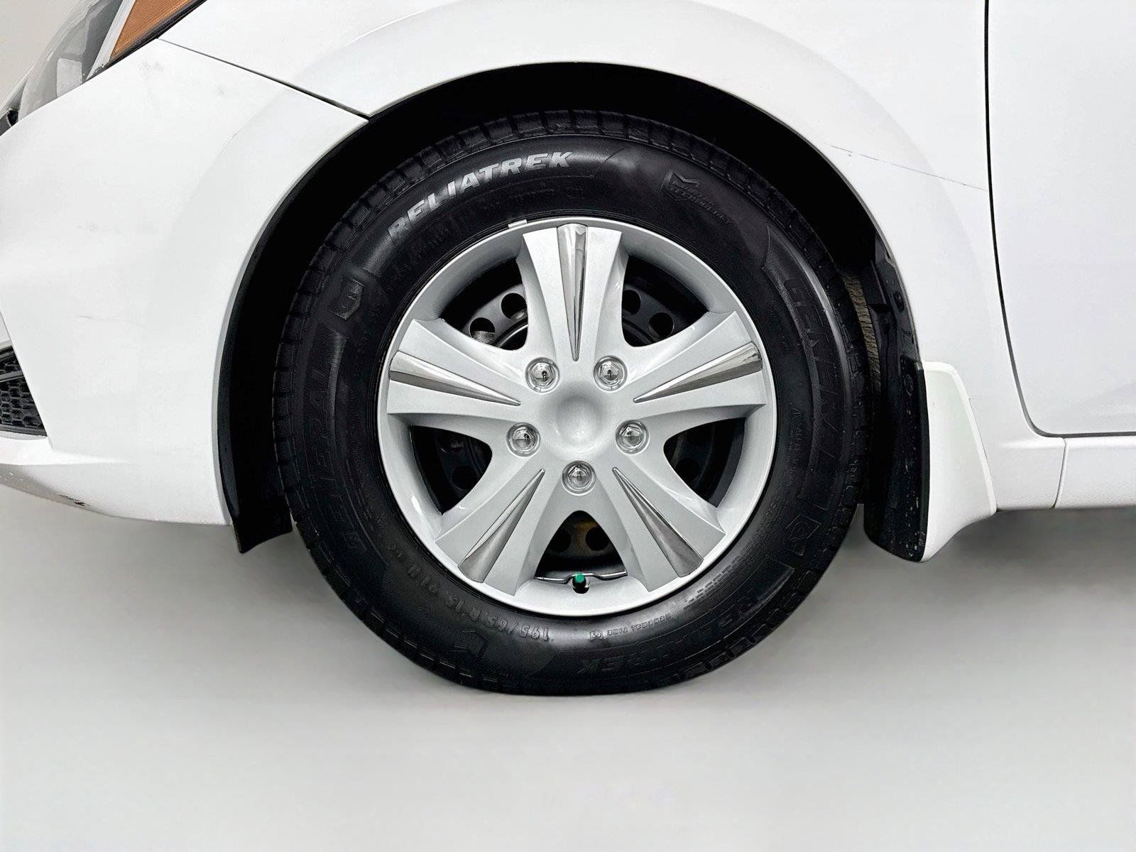 Used 2020 Nissan Versa S FWD image 39