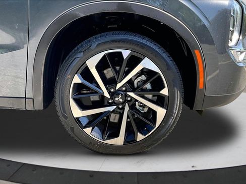 Used 2024 Mitsubishi Outlander SE FWD image 38