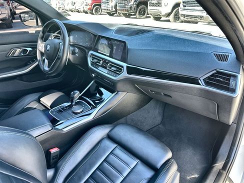 Used 2019 BMW 330i Sedan w/ Convenience Package image 29