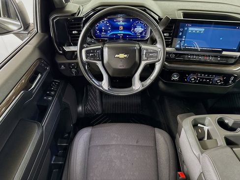 Used 2024 Chevrolet Silverado 1500 LT AWD/4WD image 20