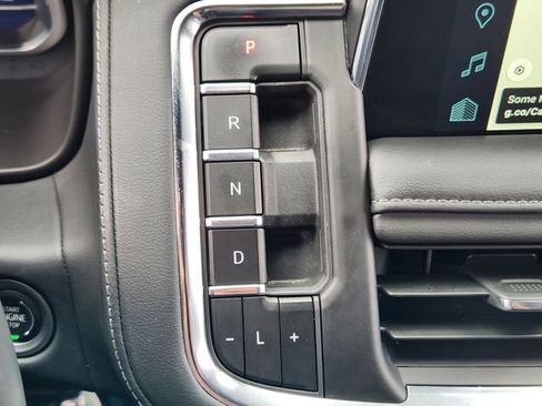 Used 2024 Chevrolet Tahoe LT w/ LT Signature Package AWD/4WD image 21