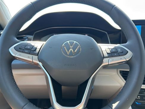 New 2026 Volkswagen Jetta SE image 25