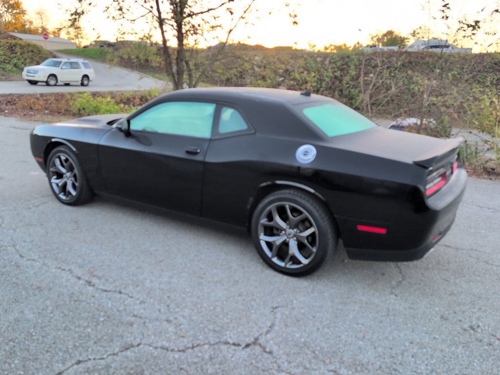 Used 2017 Dodge Challenger SXT Plus RWD image 4