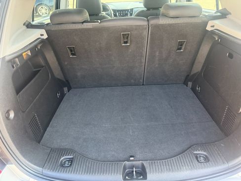 Used 2019 Chevrolet Trax LS image 17