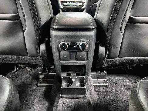 Used 2022 Ford Explorer XLT w/ Equipment Group 202A image 21