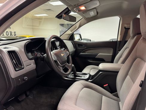 Used 2017 Chevrolet Colorado W/T w/ WT Convenience Package RWD image 18