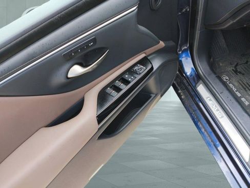 Used 2023 Lexus ES 350 w/ Premium Package FWD image 9