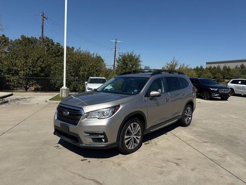 Used 2019 Subaru Ascent Limited w/ Popular Package #3 image 1