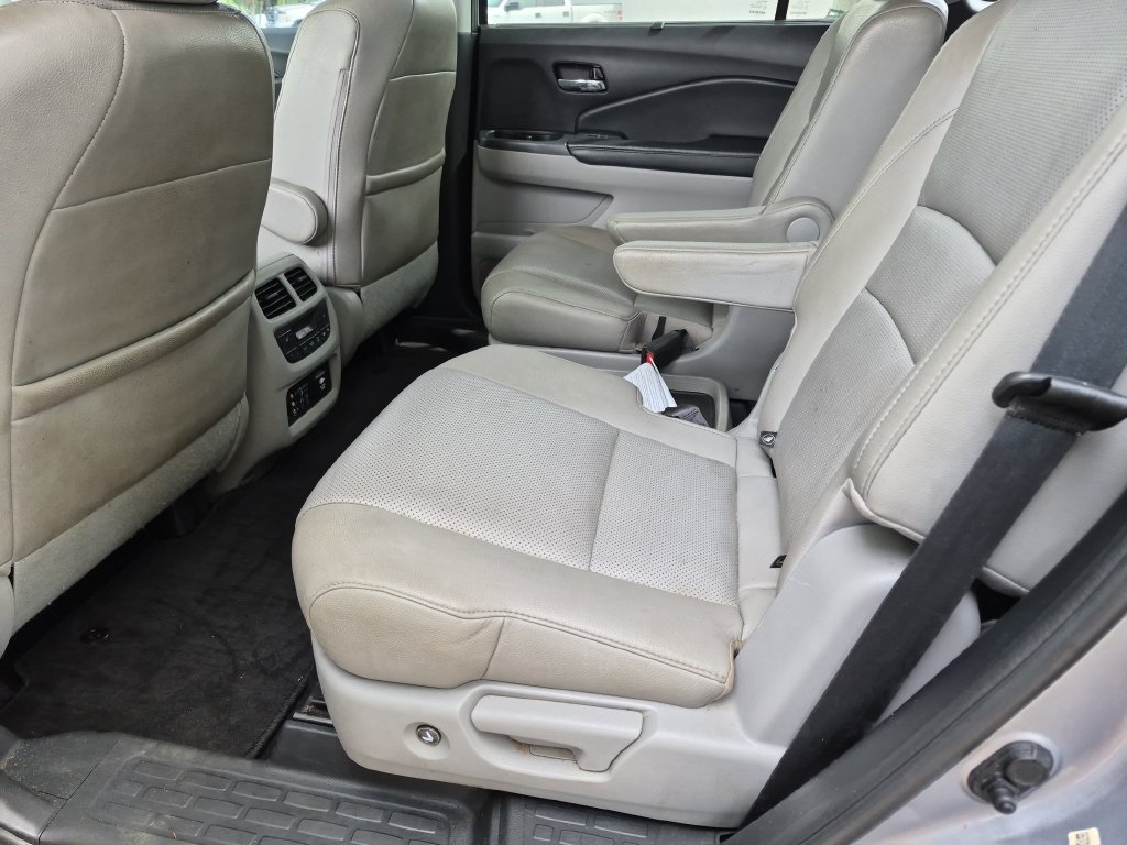Used 2016 Honda Pilot Elite image 27