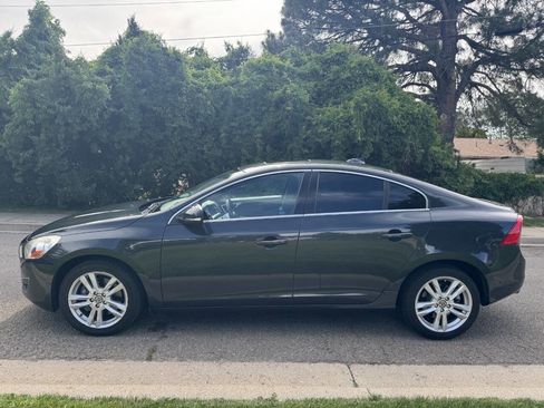 Used 2013 Volvo S60 T5 FWD image 6