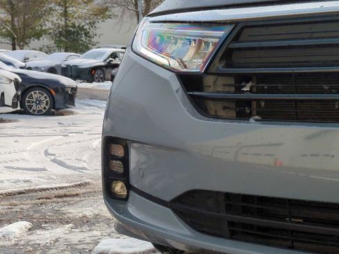 Used 2023 Honda Odyssey Elite image 11
