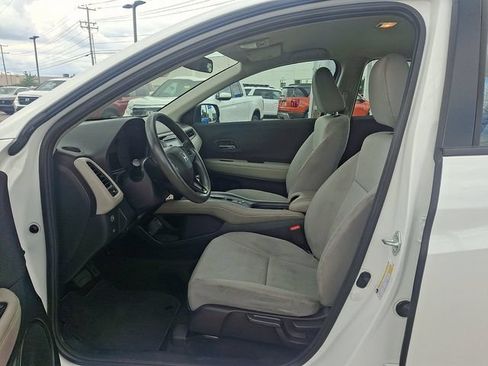 Used 2022 Honda HR-V LX image 15