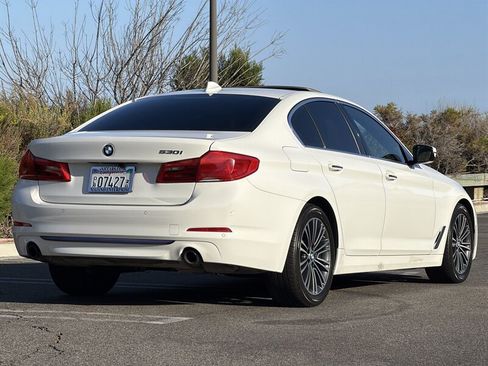 Used 2018 BMW 530i RWD image 9