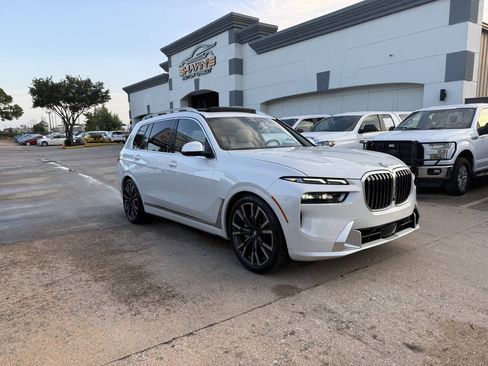 Used 2024 BMW X7 xDrive40i AWD/4WD image 46