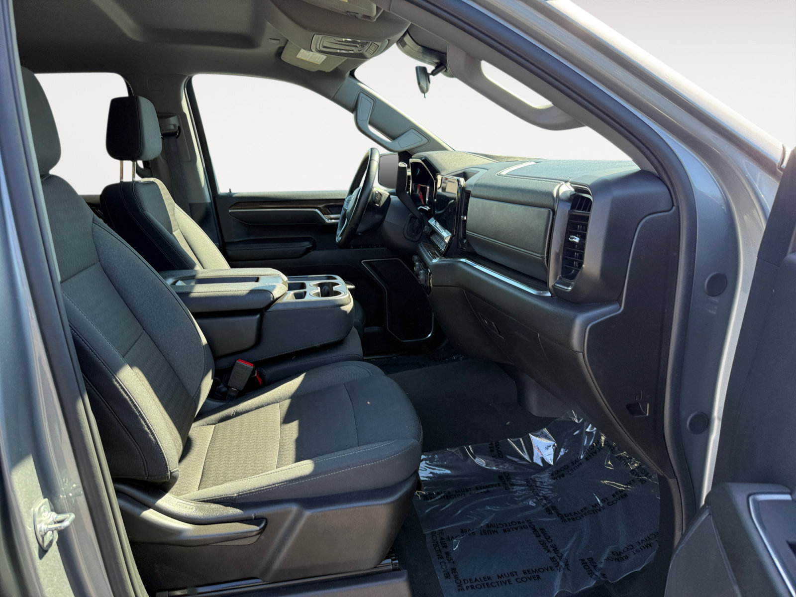 Used 2025 Chevrolet Silverado 1500 LT RWD image 19
