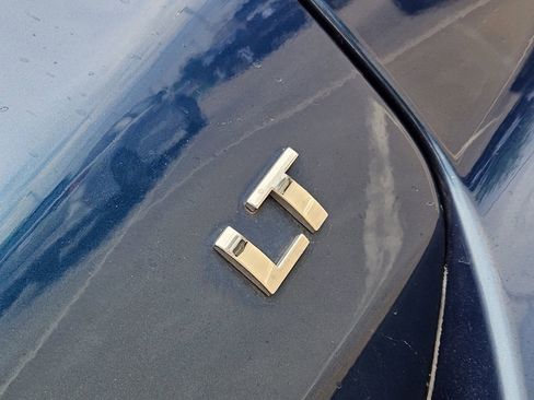 Used 2021 Chevrolet Equinox LT FWD image 15