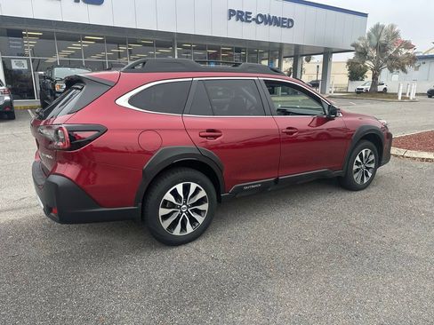Used 2025 Subaru Outback Limited image 2