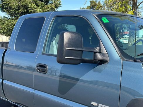 Used 2006 Chevrolet Silverado 3500 LT w/ Skid Plate Package AWD/4WD image 40