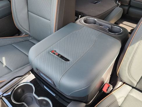 New 2026 GMC Yukon XL AT4 w/ AT4 Premium Plus Package AWD/4WD image 35