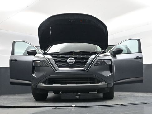 Used 2023 Nissan Rogue S image 22