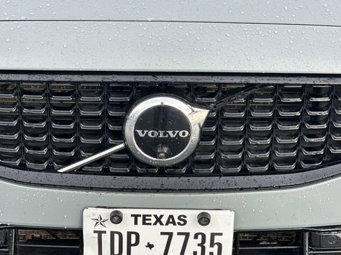 Used 2024 Volvo S60 B5 Plus image 46