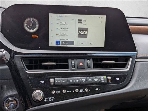 Used 2025 Lexus ES 350 w/ Premium Package FWD image 14